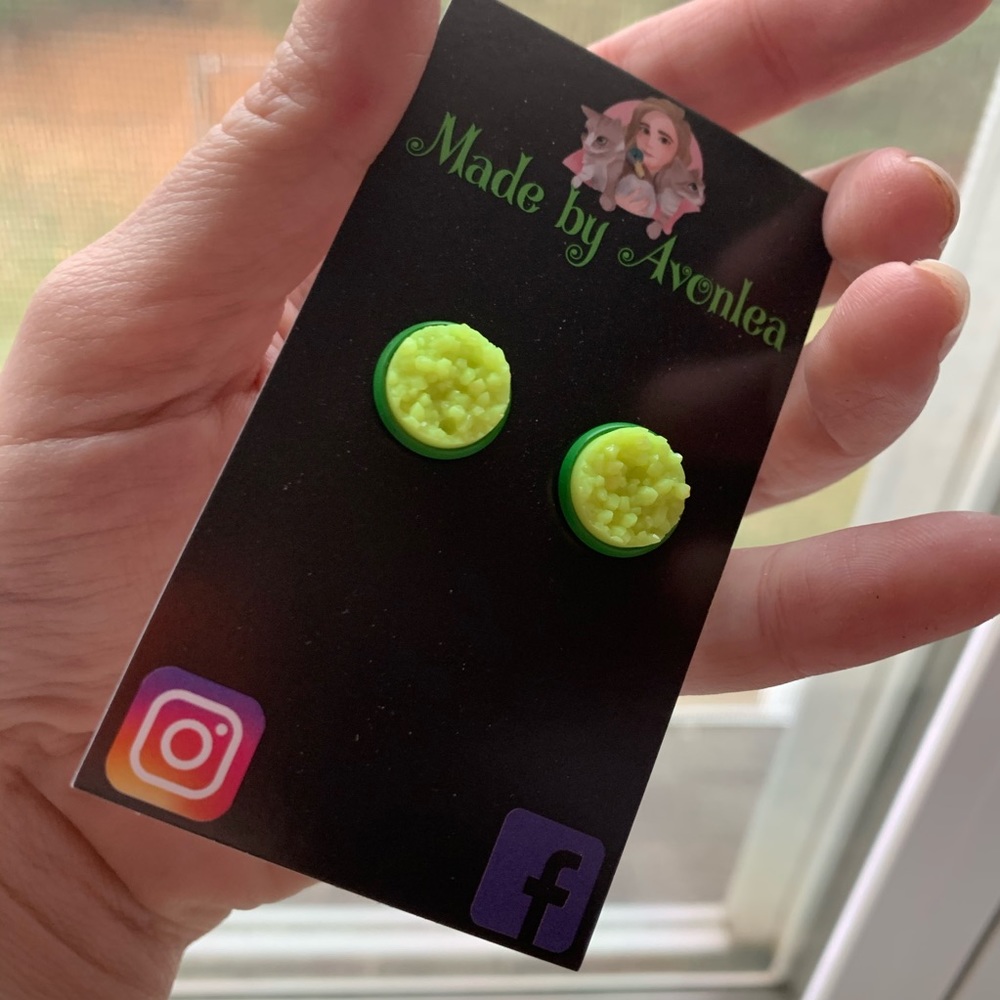 ✨💚 Green & Yellow Druzy Stud Earrings💛✨